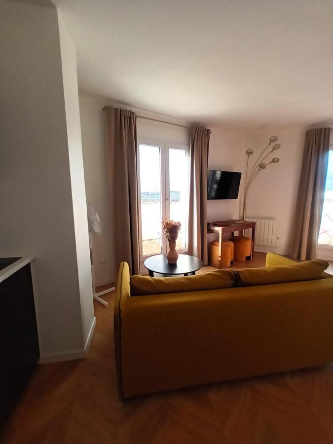 Paris Balcony Top Floor Room Exterior foto
