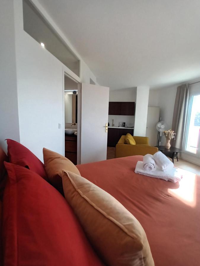 Paris Balcony Top Floor Room Exterior foto