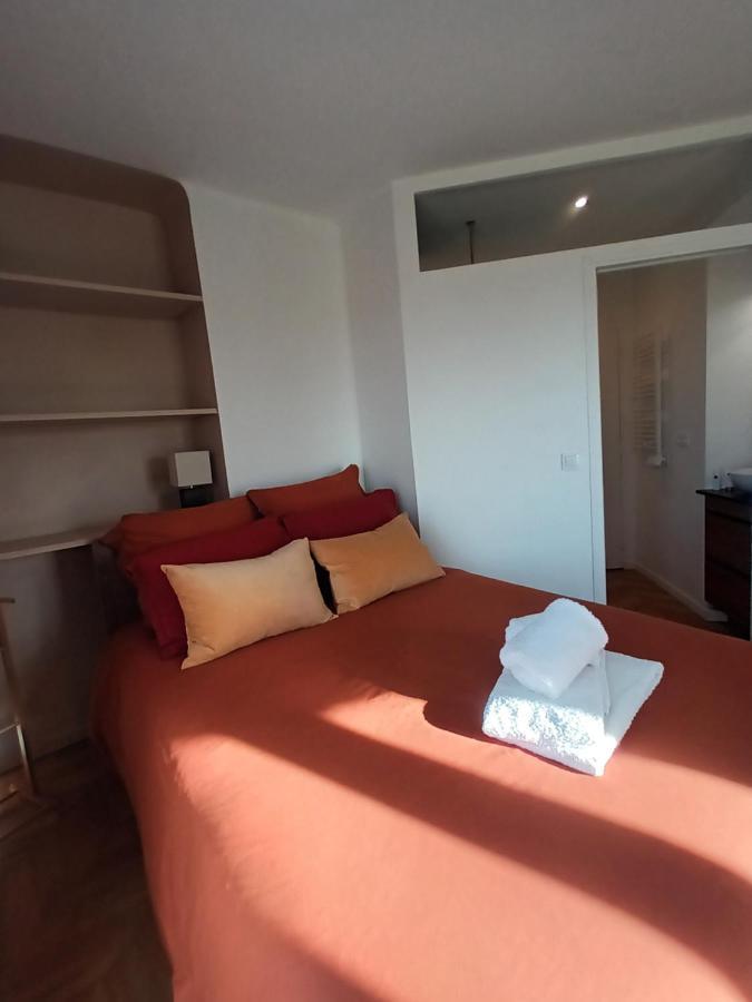 Paris Balcony Top Floor Room Exterior foto