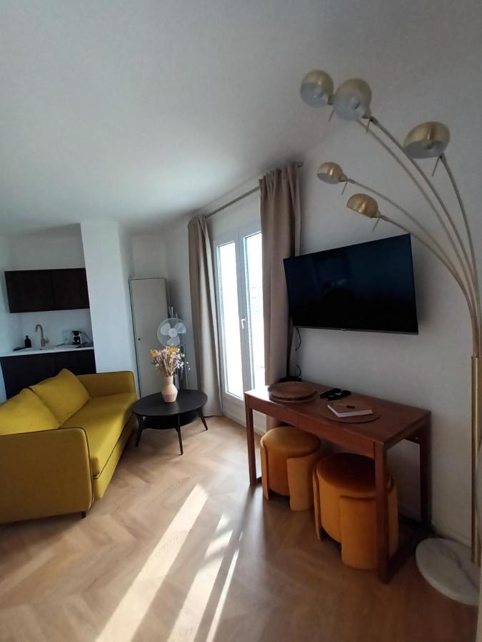 Paris Balcony Top Floor Room Exterior foto